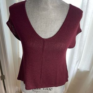 Light weight knit v neck sweater tee